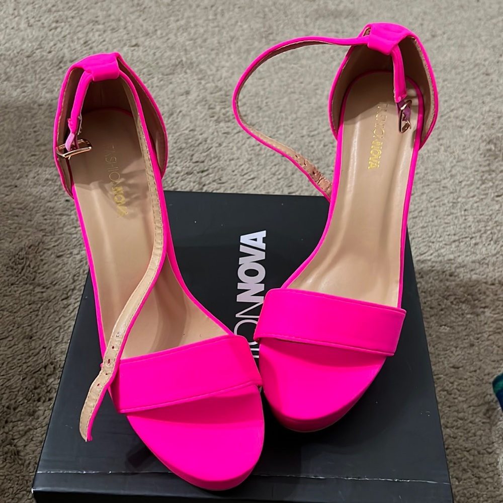 4inch open toe sandal/heel